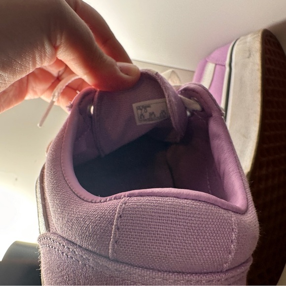 Womens purple vans LOVED EUC - Picture 4 of 4